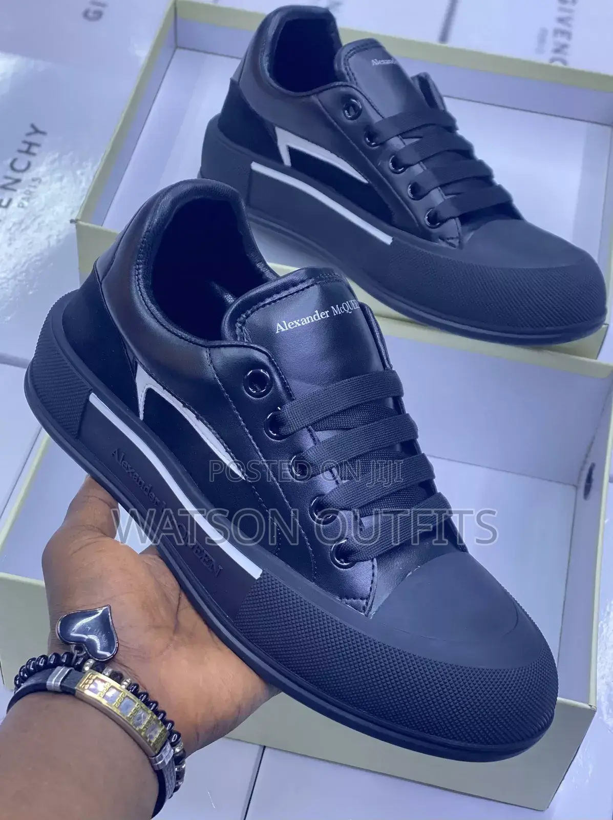 Alexander McQueen Smart Za Ngozi