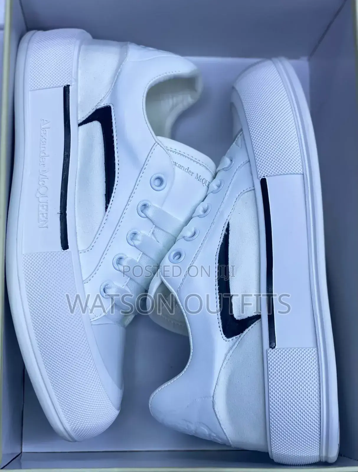 Alexander McQueen Smart Za Ngozi