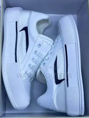 Alexander McQueen Smart Za Ngozi