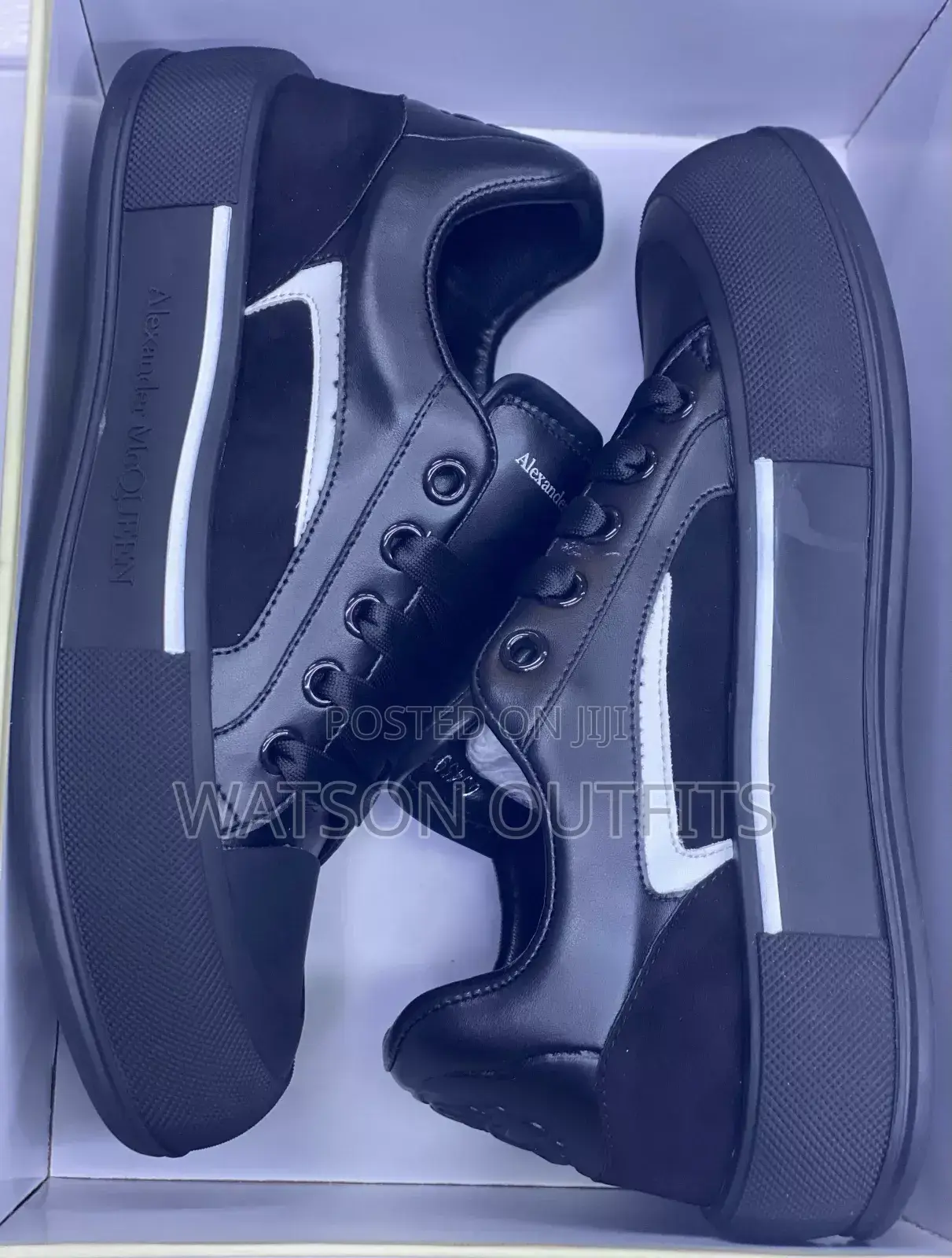 Alexander McQueen Smart Za Ngozi