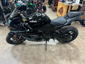 Suzuki GSX 2023 Black