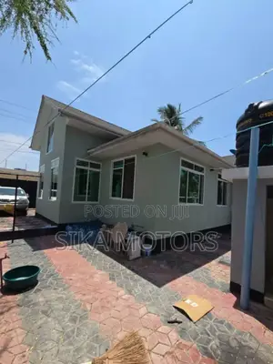3bdrm House in Njia Nne, Goba for sale