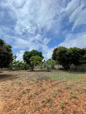 Kiwanja Kinauzwa Mbezi Beach