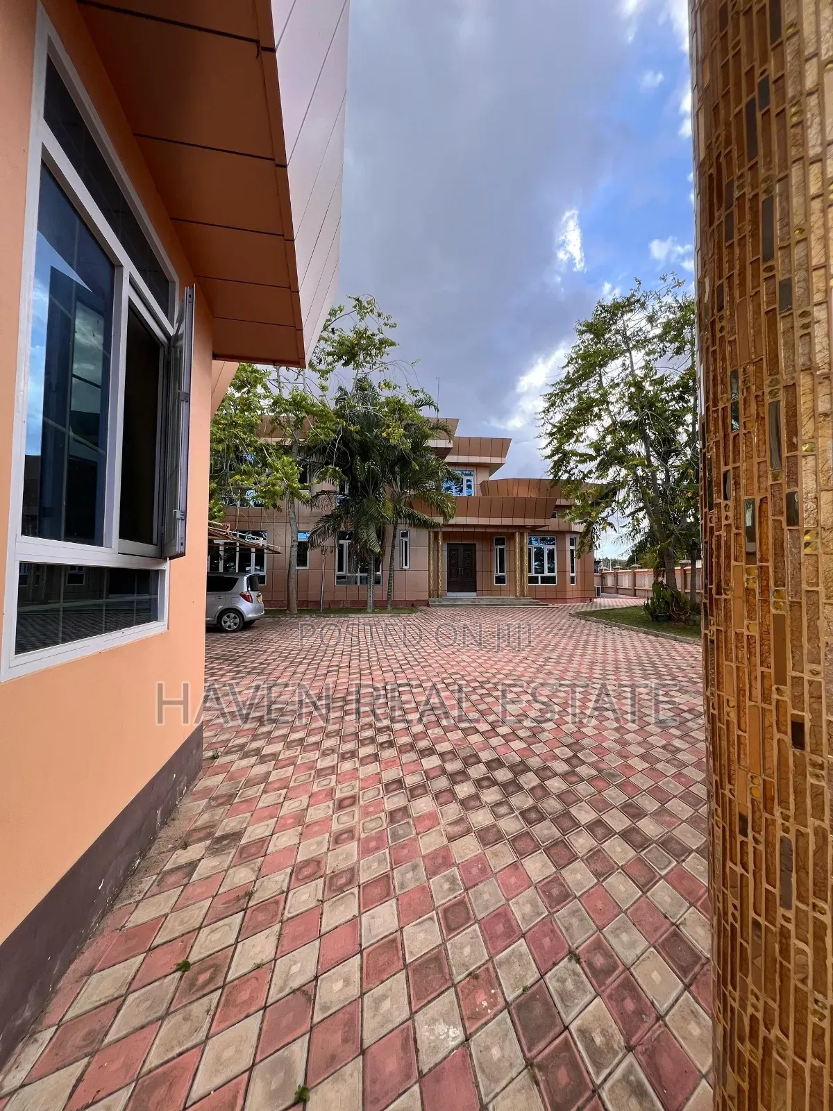 6bdrm House in Mbezi Beach for sale