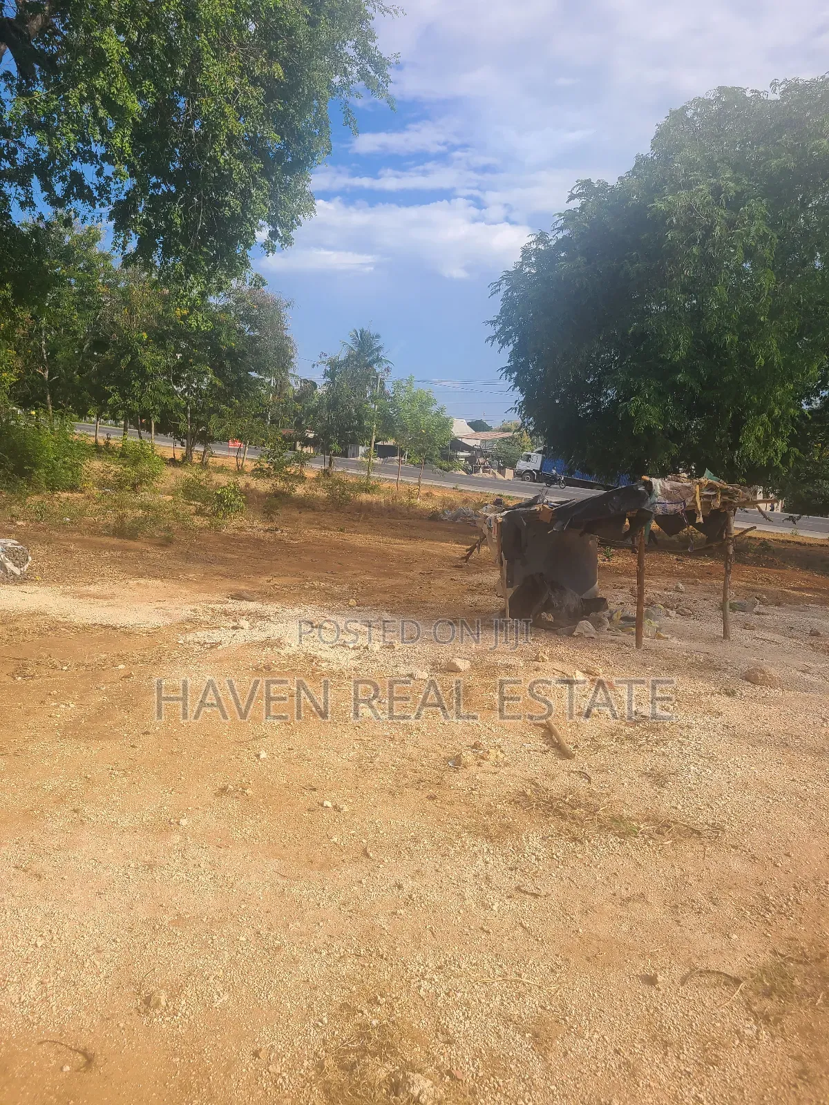 Commercial Plot Inauzwa Bunju