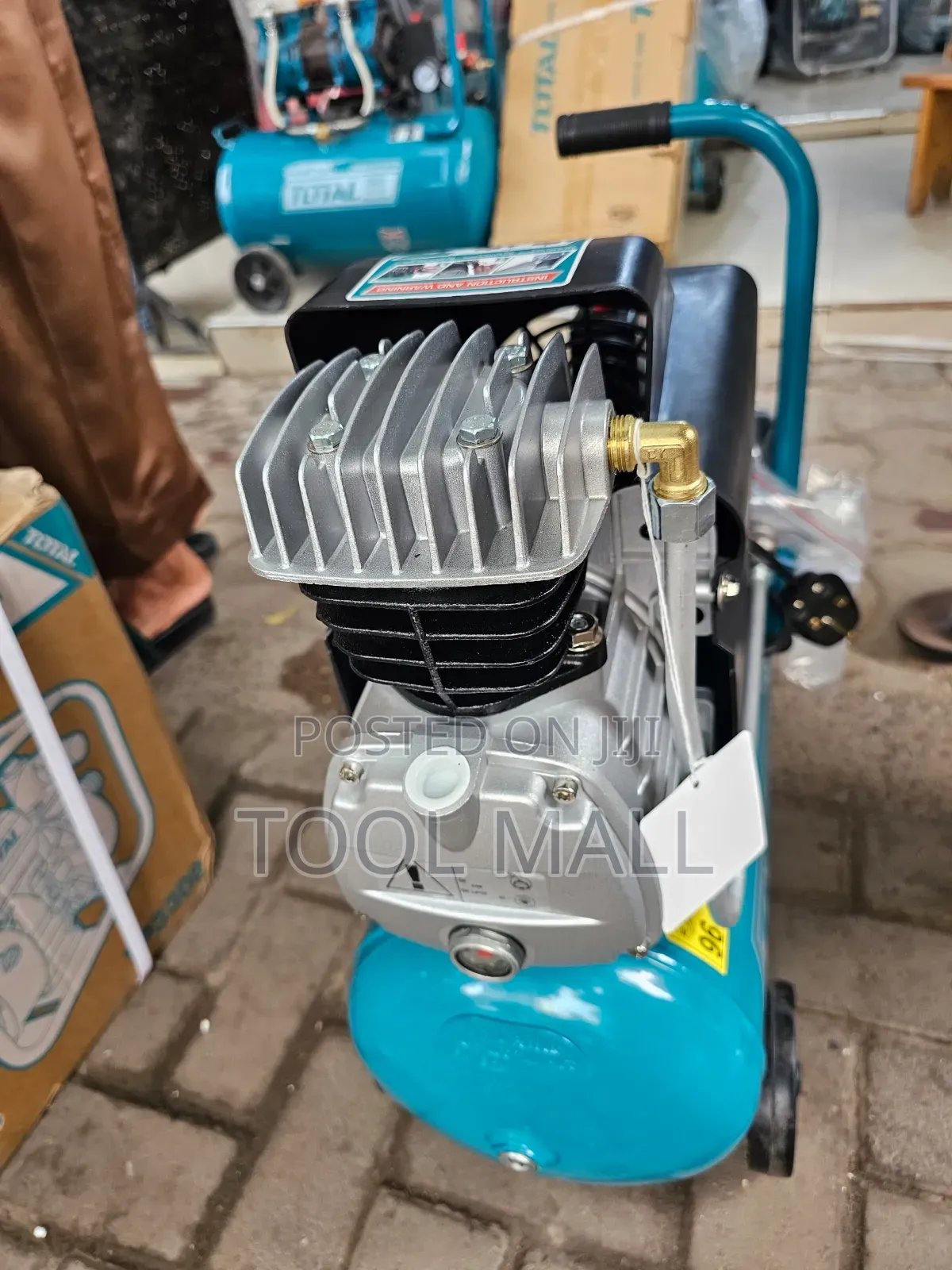 Total Air Compressor 24l Tc120246-8 or Tc120246