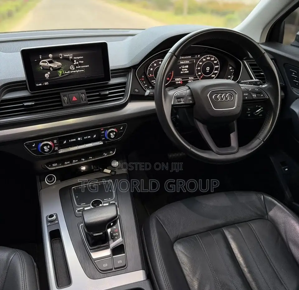 Audi Q5 2.0T Premium AWD quattro 2018 White