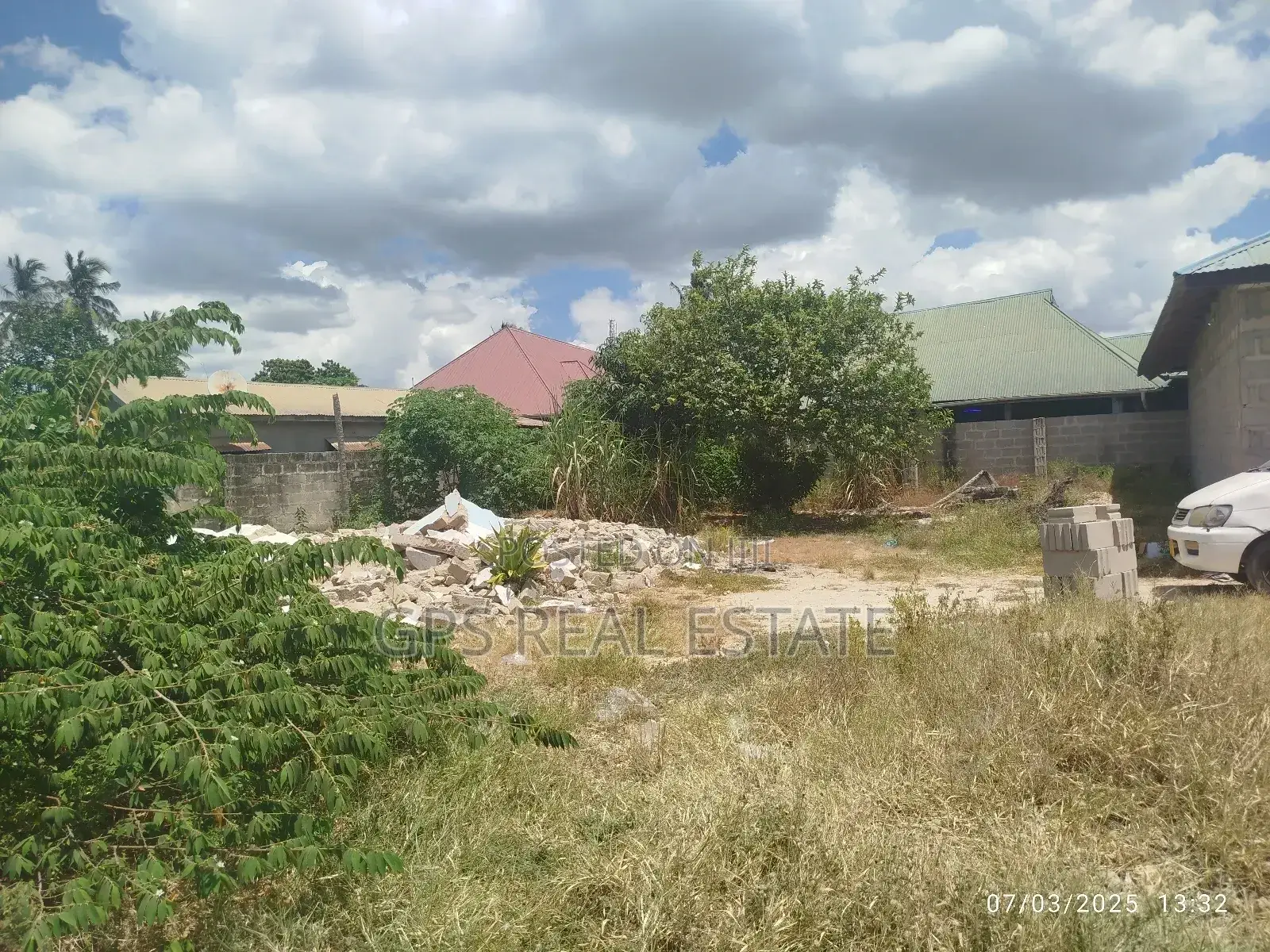 Plot for Sale at Kigamboni Darajani