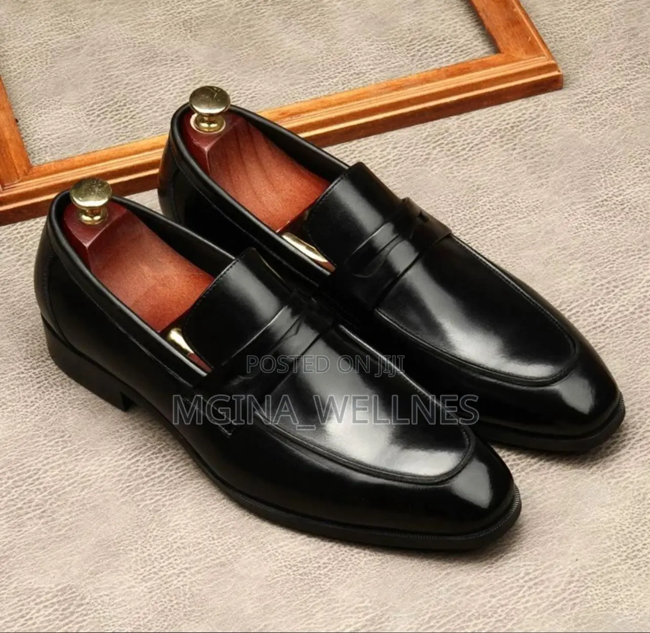 Rich Mens Black Leather Loafers for Different Occasions
