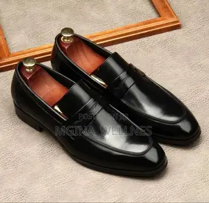 Rich Mens Black Leather Loafers for Different Occasions