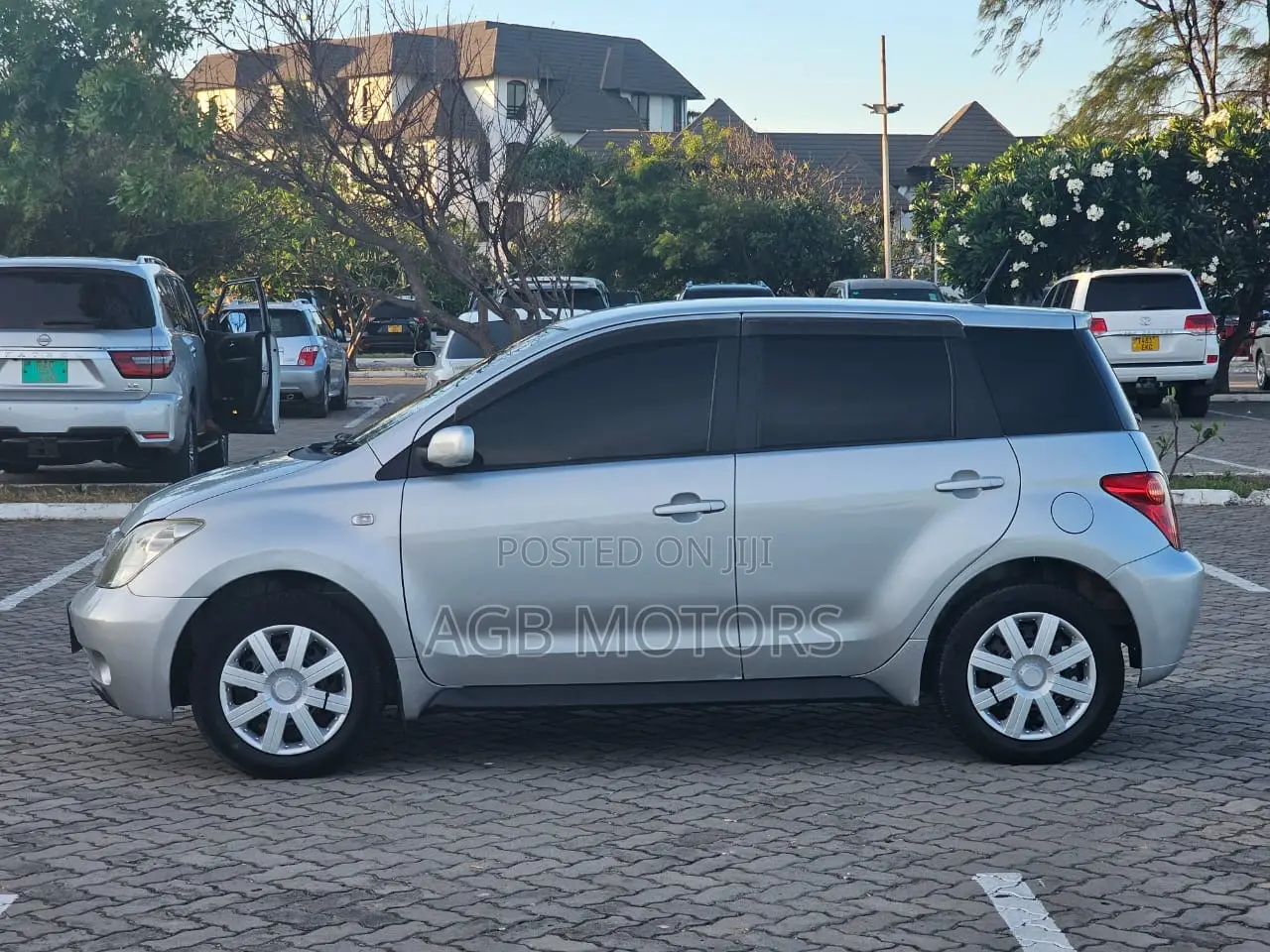 Toyota IST 2003 Silver