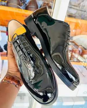 Ferregamo Classic Men Shoes