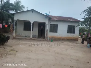 6bdrm House in Tanzania Daresalaam, Ilala for sale