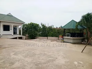 Lodge Inauzwa Mbezi