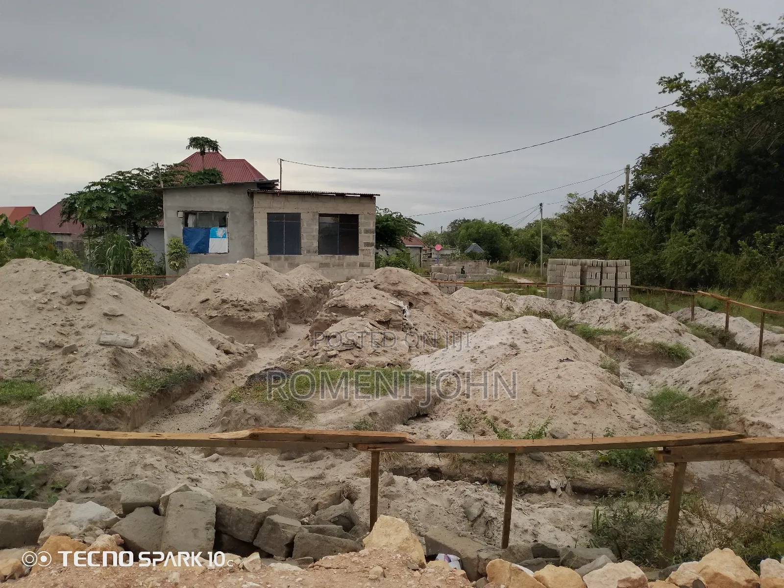 Eneo La Kibiashara Linauzwa Milin 12.5 Ukonga Majohe Viwege.