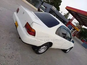 Toyota Corona 1997 White