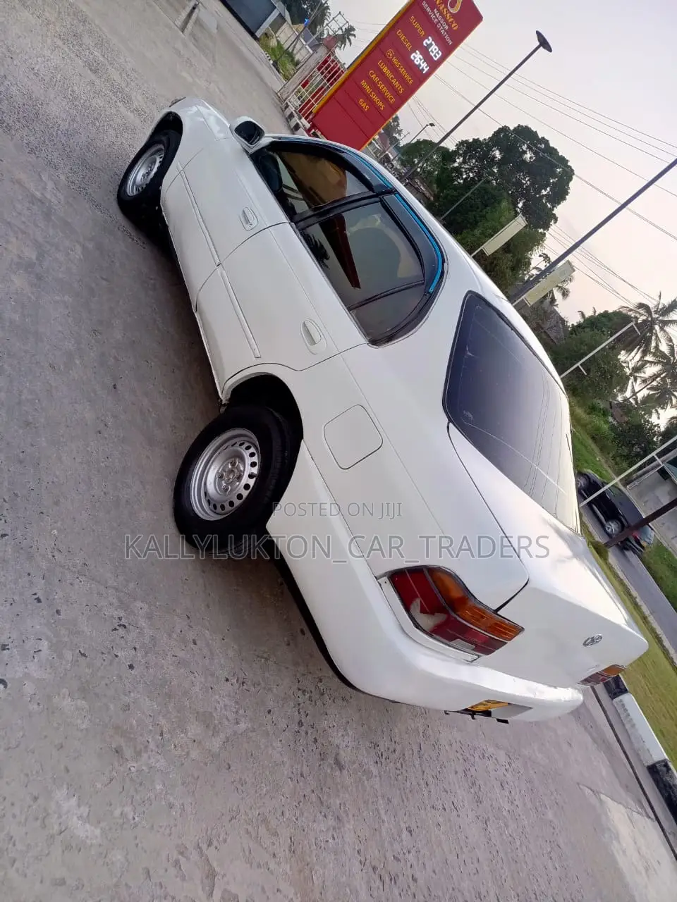 Toyota Corona 1997 White