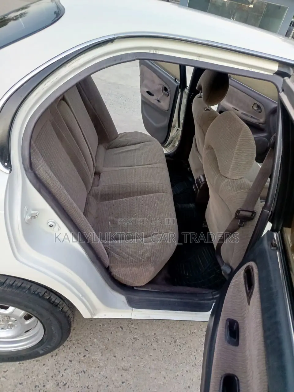 Toyota Corona 1997 White