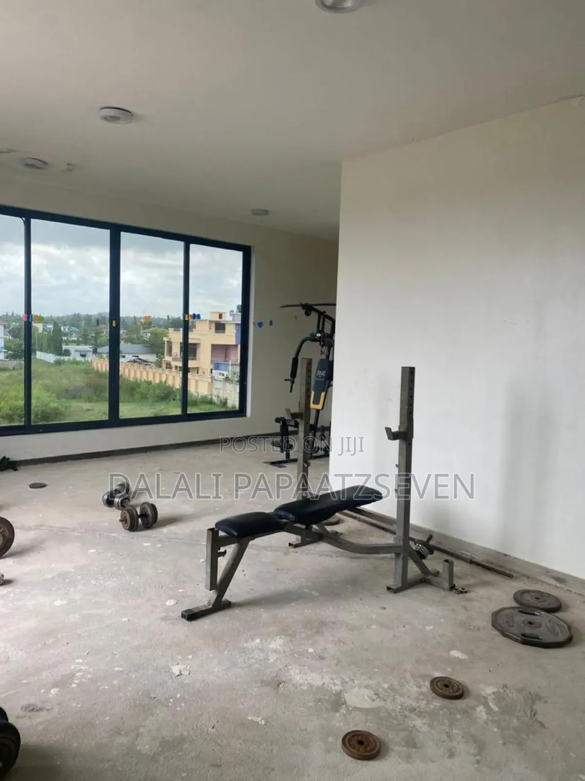 4bdrm Villa in Dalalipapaatzseven, Mbezi Beach for sale