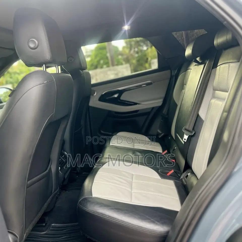 Land Rover Range Rover Evoque R-Dynamic SE AWD 2020 Gray