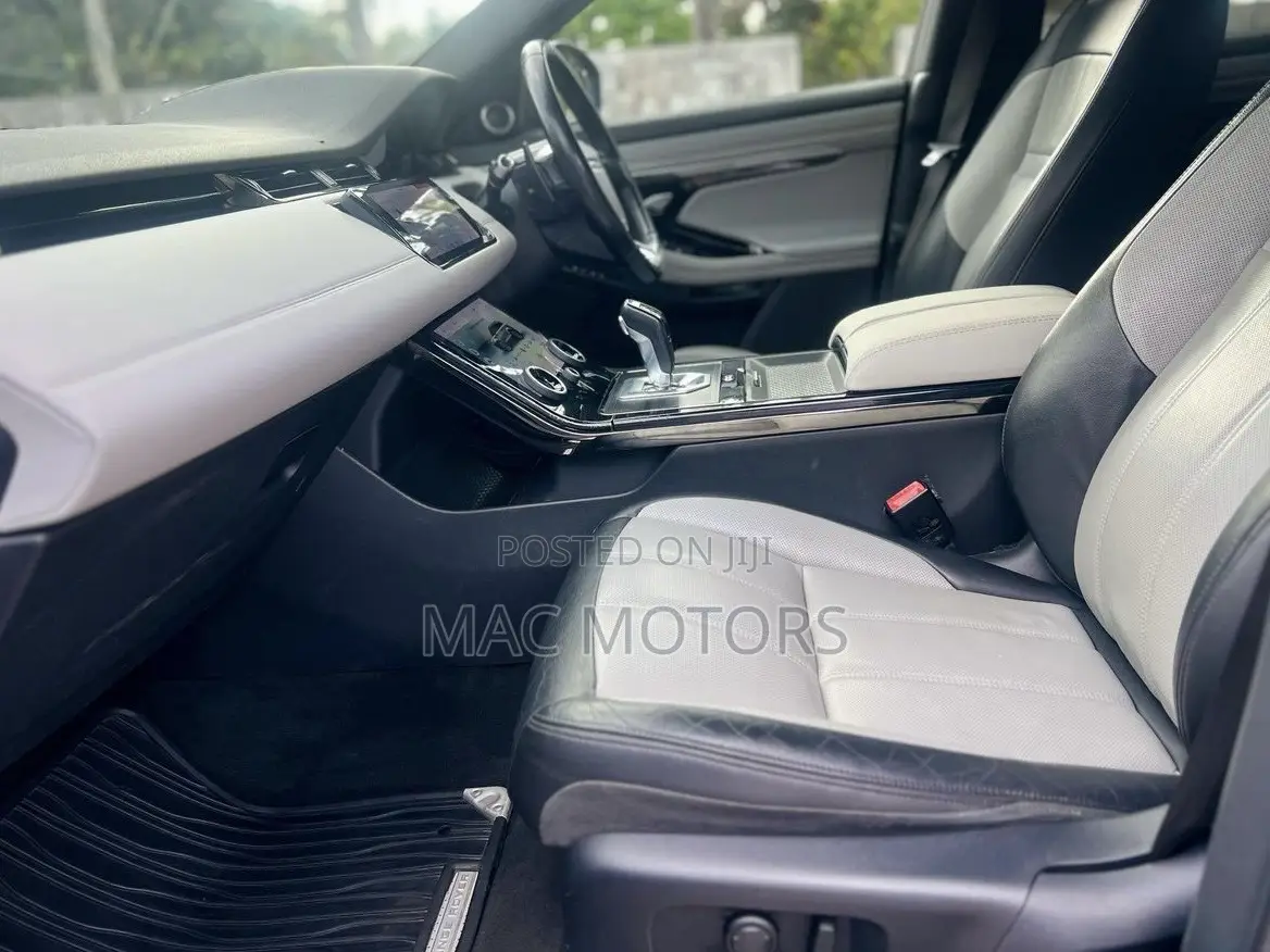 Land Rover Range Rover Evoque R-Dynamic SE AWD 2020 Gray