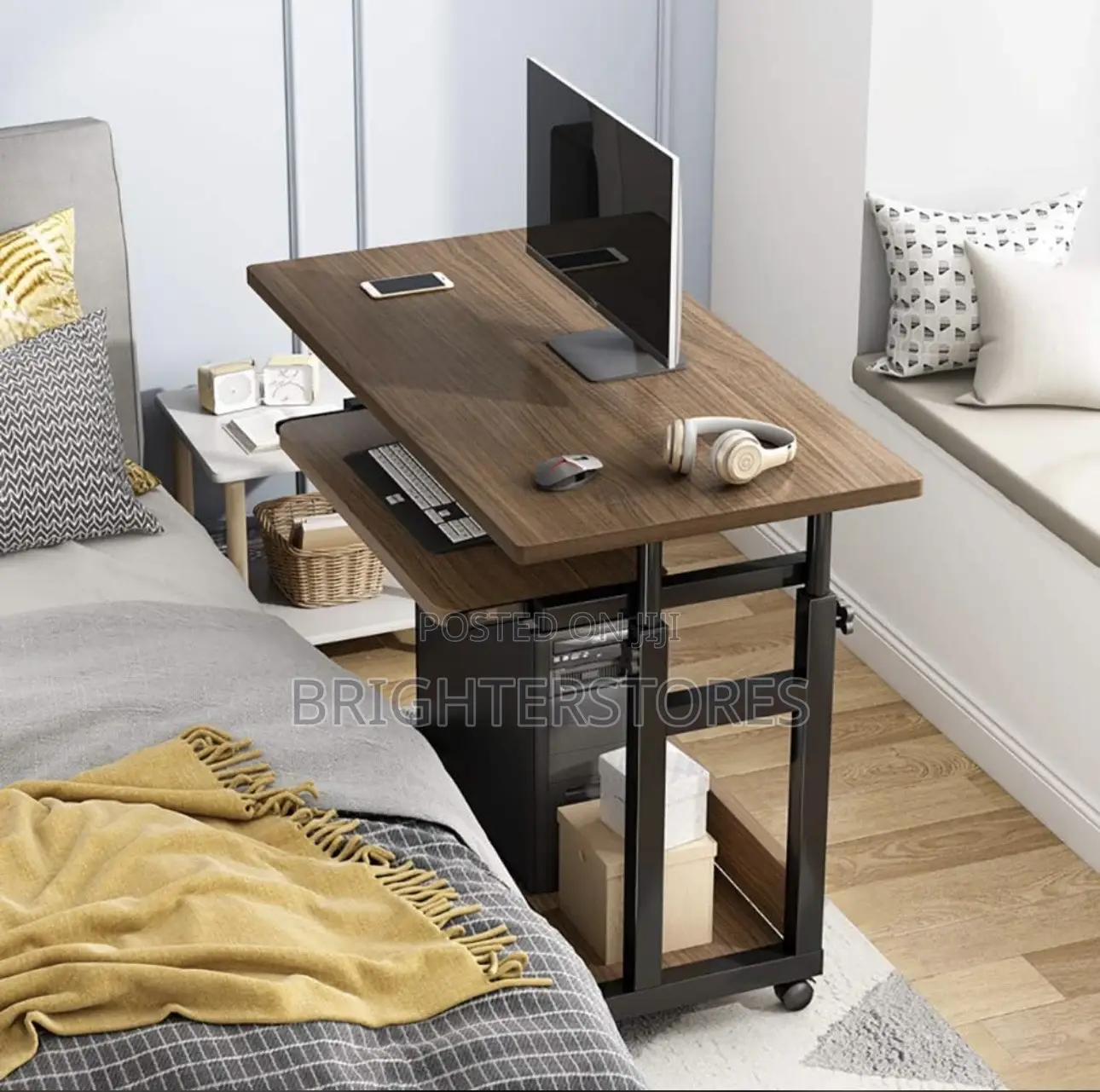 Laptop Table for Room or Office