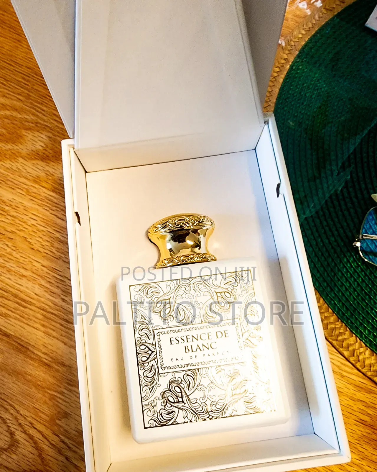 Essence De Blanc Fragrance World Perfume