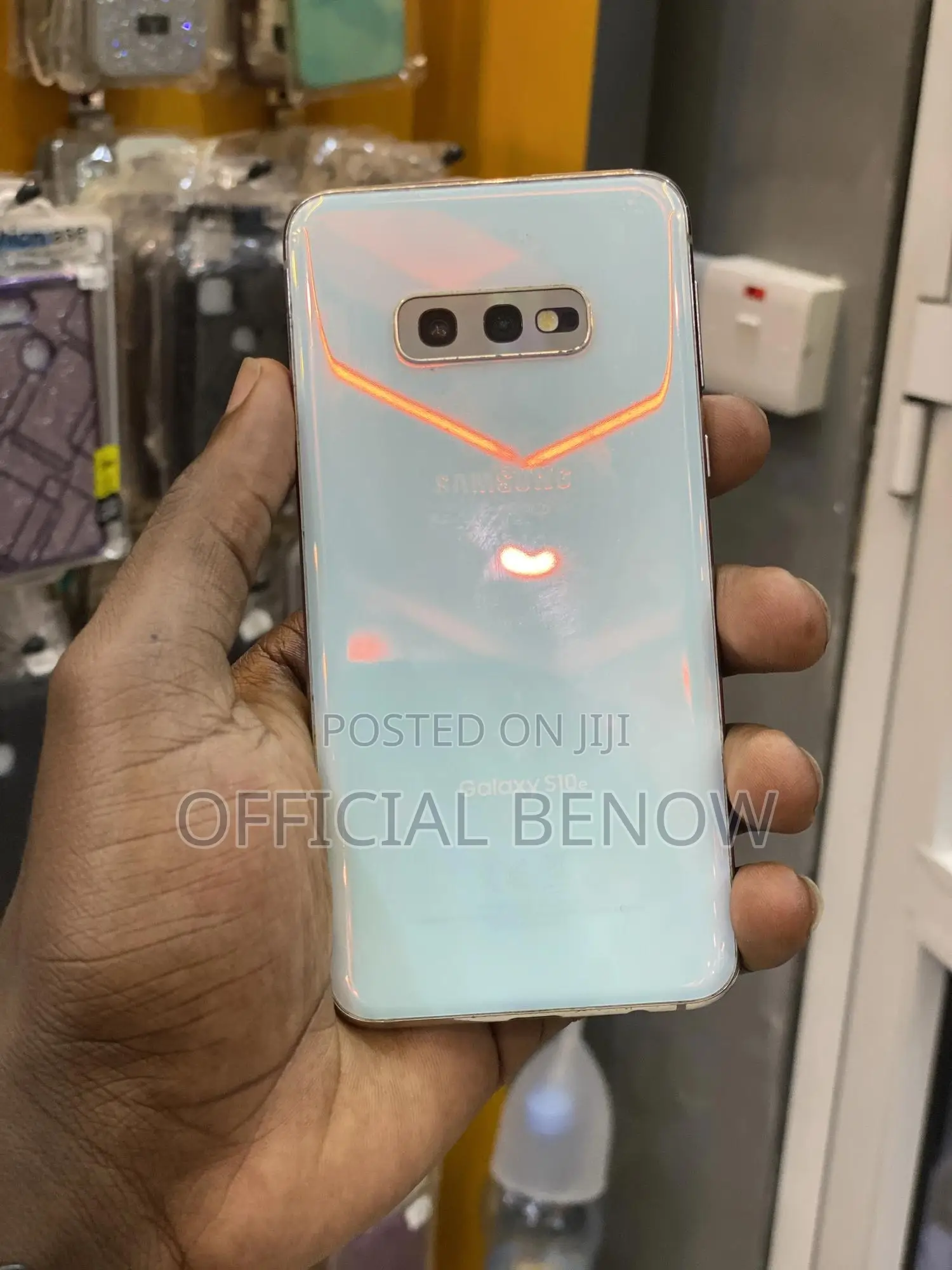 Samsung Galaxy S10e 128 GB White
