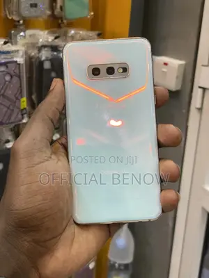 Samsung Galaxy S10e 128 GB White