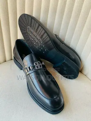 Moka Ya Hugo Boss Ya Rangi Nyeusi
