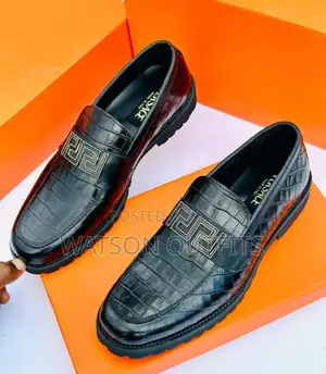 Morca Za Versace Zenye Urembo Juu