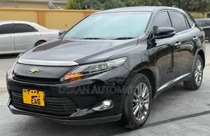 Toyota Harrier 2.0 2015 Black