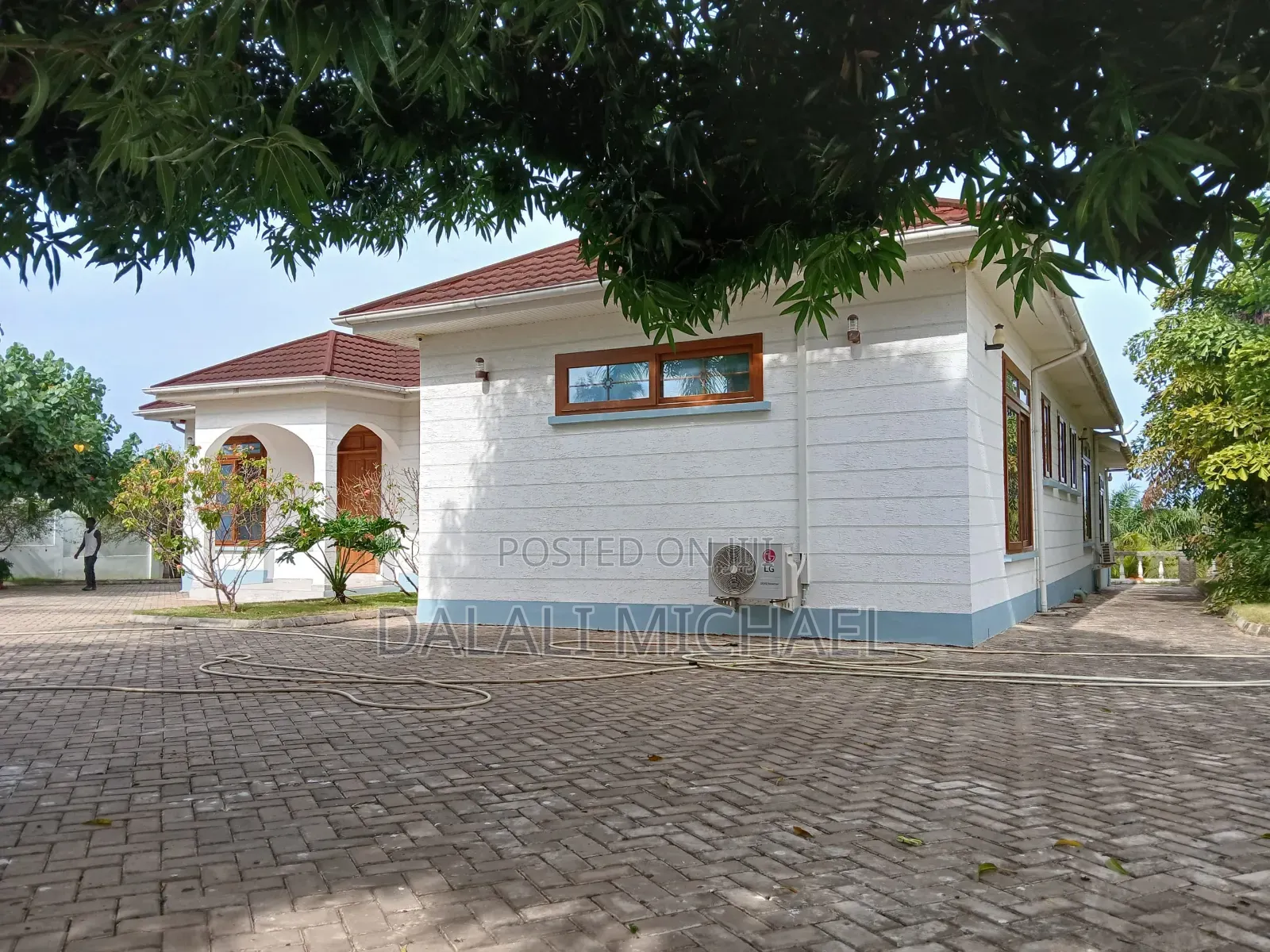 4bdrm House in Madale, Goba for sale