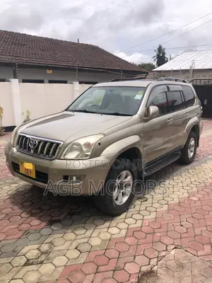 Toyota Land Cruiser Prado 2004 Gold