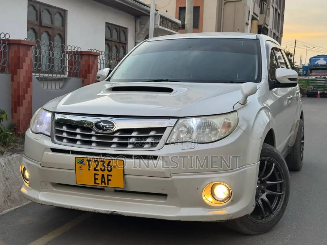 Subaru Forester 2011 White