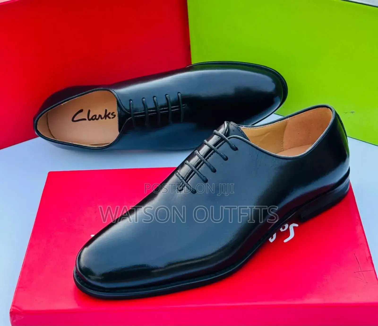 Smooth Shining Plain Surface Clarks Men Shoes