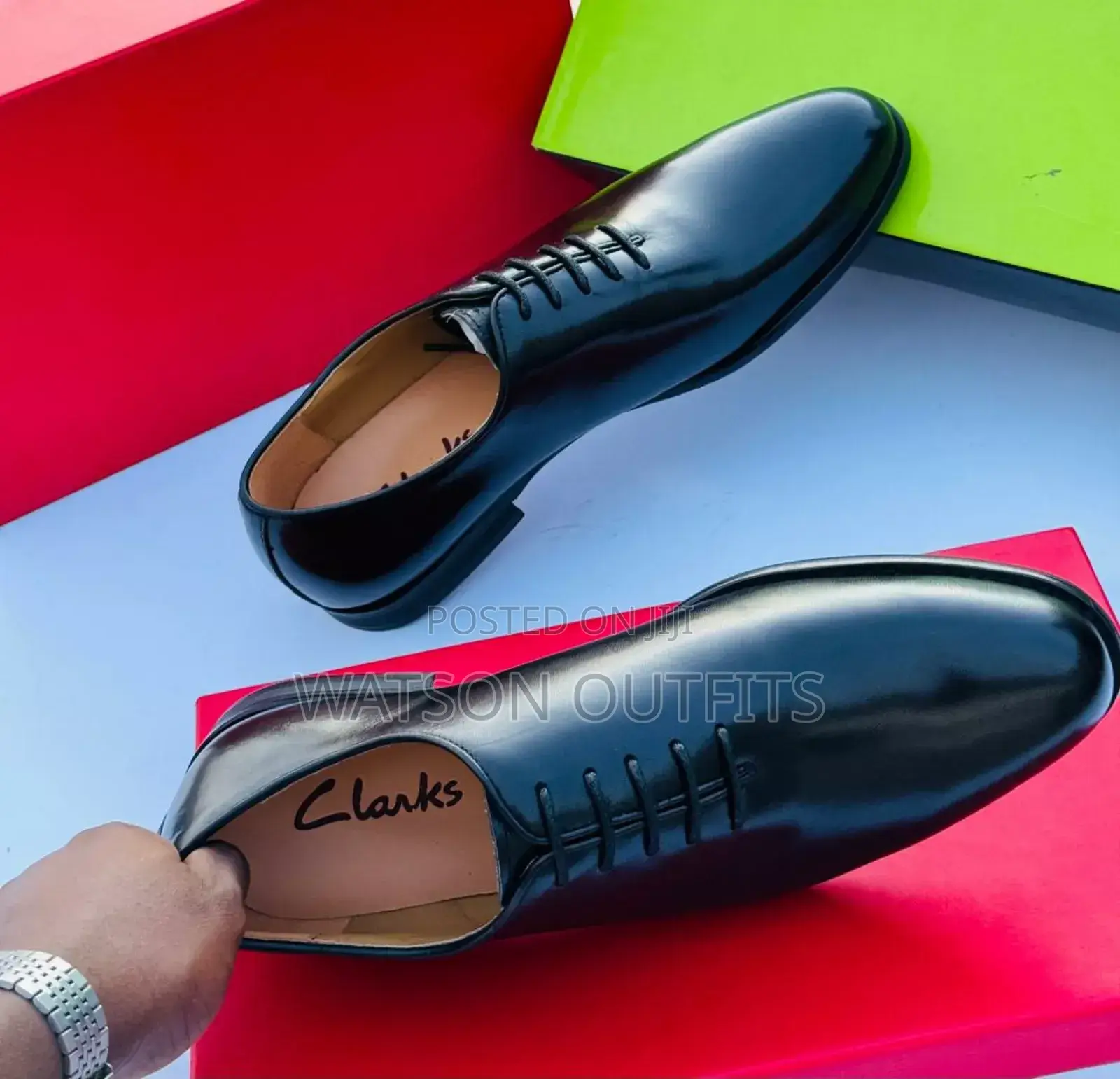 Smooth Shining Plain Surface Clarks Men Shoes