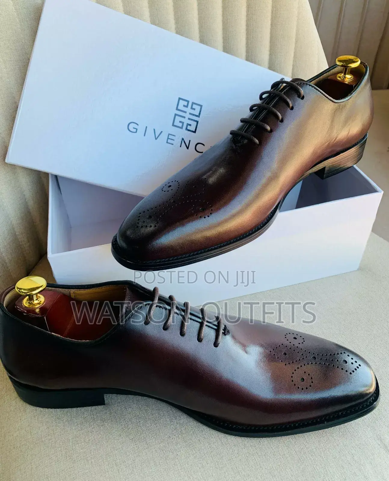 Non Smooth Nice Looking Footwears/Shoes