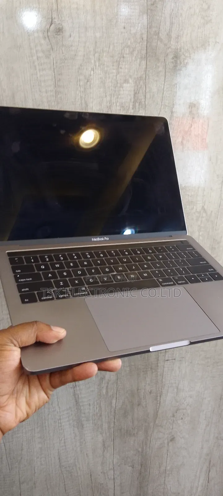 Laptop Apple MacBook Pro 2017 16GB Intel Core I7 SSD 256GB