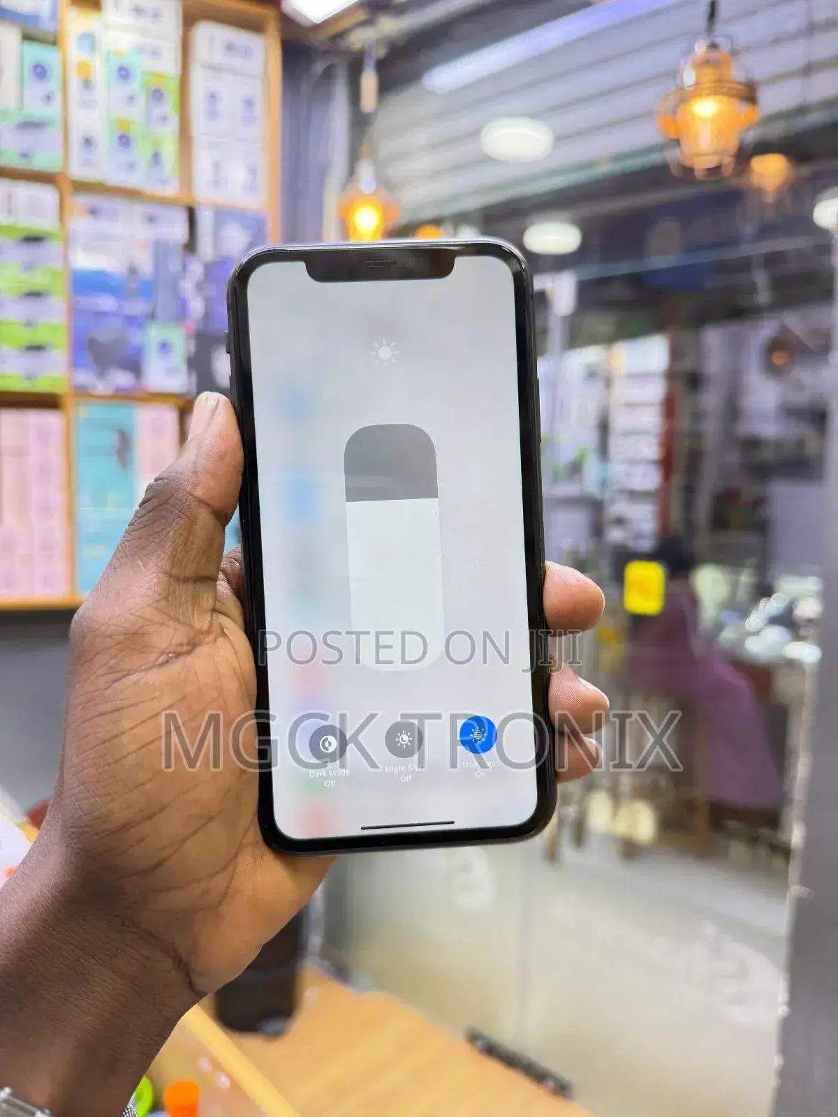Apple iPhone 11 64 GB Red