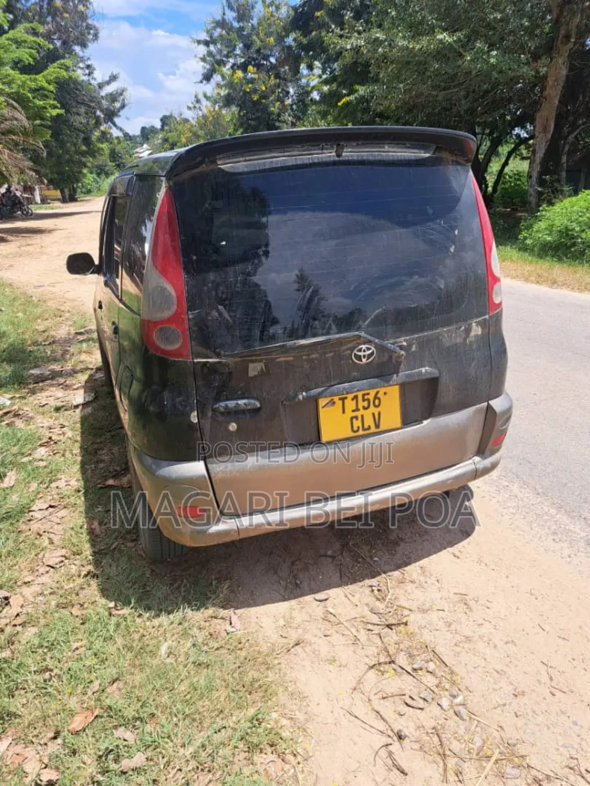 Toyota Fun Cargo 2004 Black
