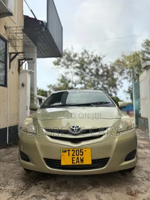 Toyota Belta 2006 Beige