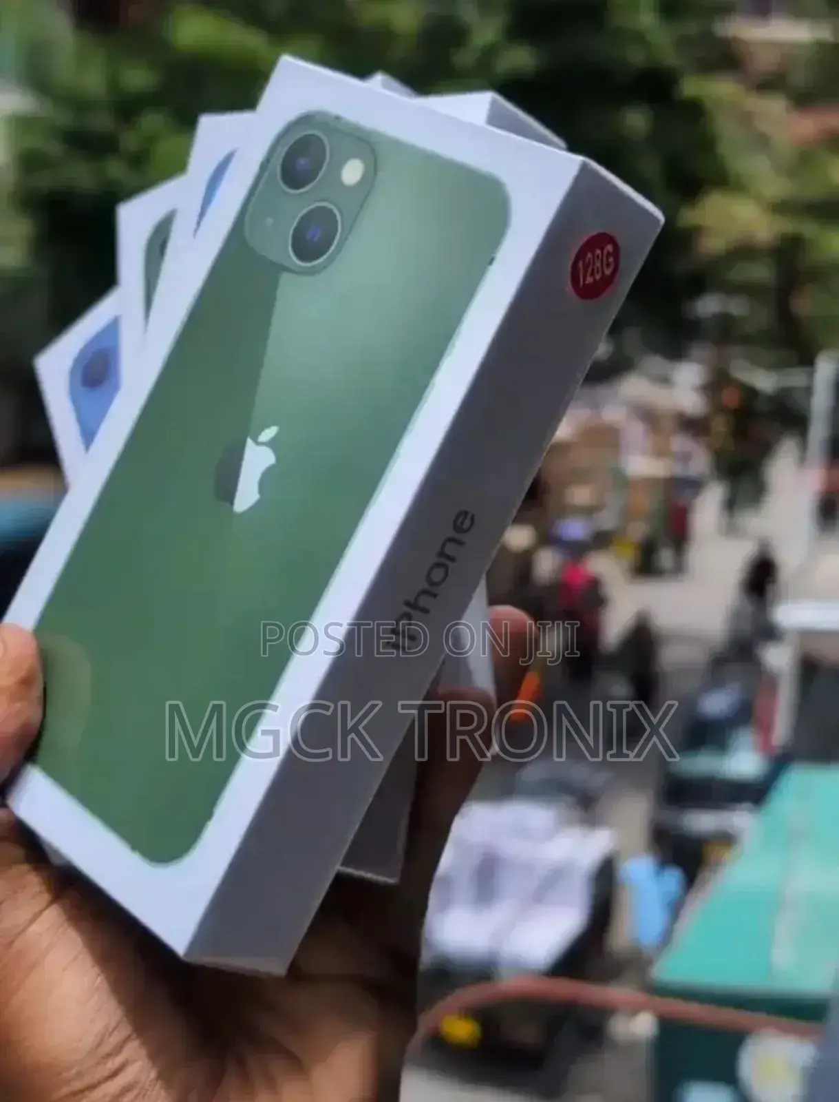 New Apple iPhone 13 256 GB Green