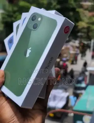 New Apple iPhone 13 256 GB Green