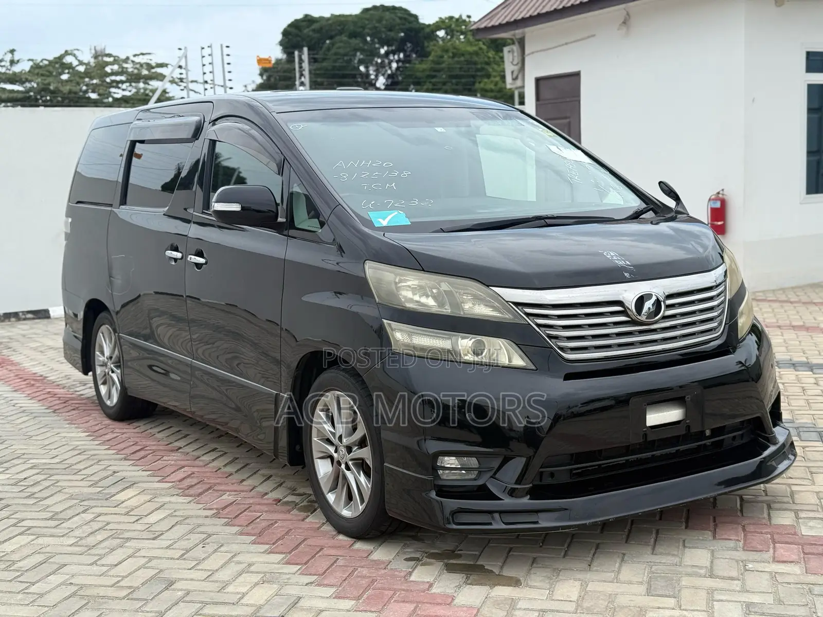 Toyota Vellfire 2010 Black