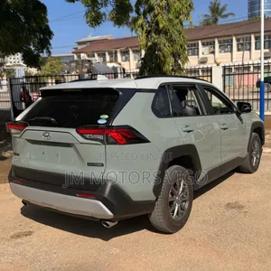 Toyota RAV4 2019 Green