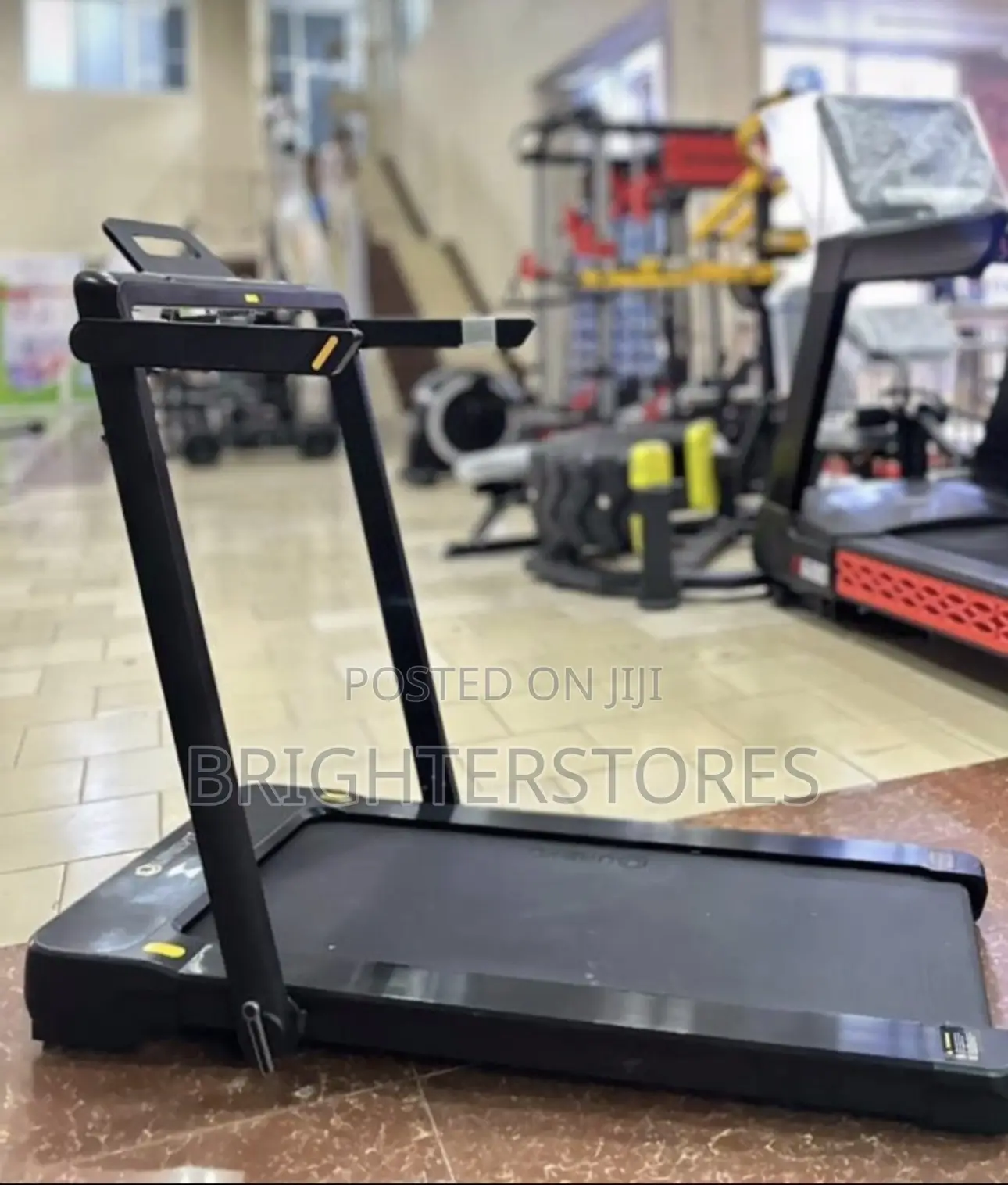120kg Max User 1-12kmph Speed Incline 3 Levels Bluetoo