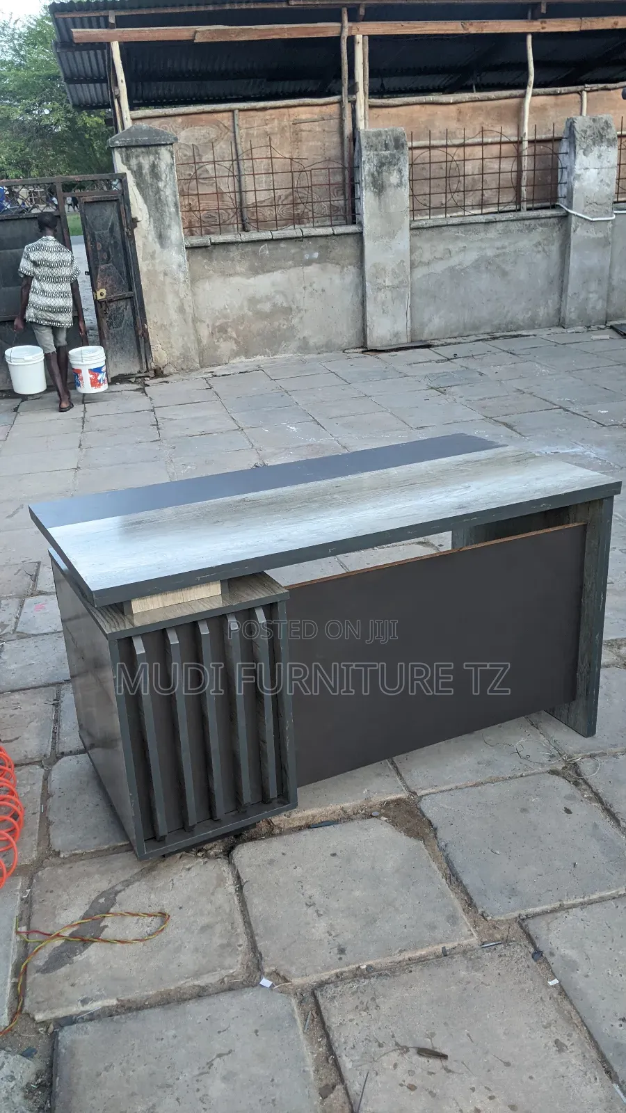 Simple Executive Table 140cm X 70cm