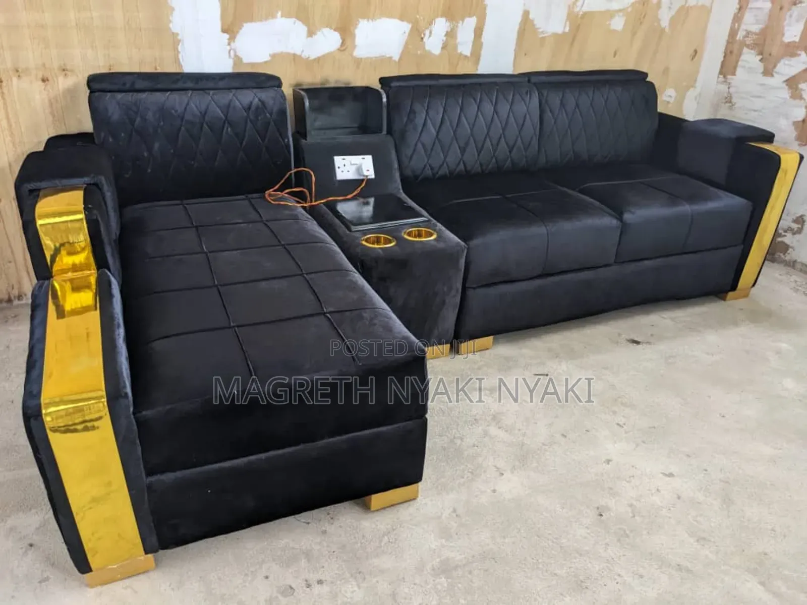 Nauza Sofa Set Ina Sehemu Ya Kuchajia Shape L