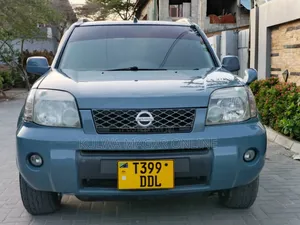 Nissan X-Trail 2004 Gray